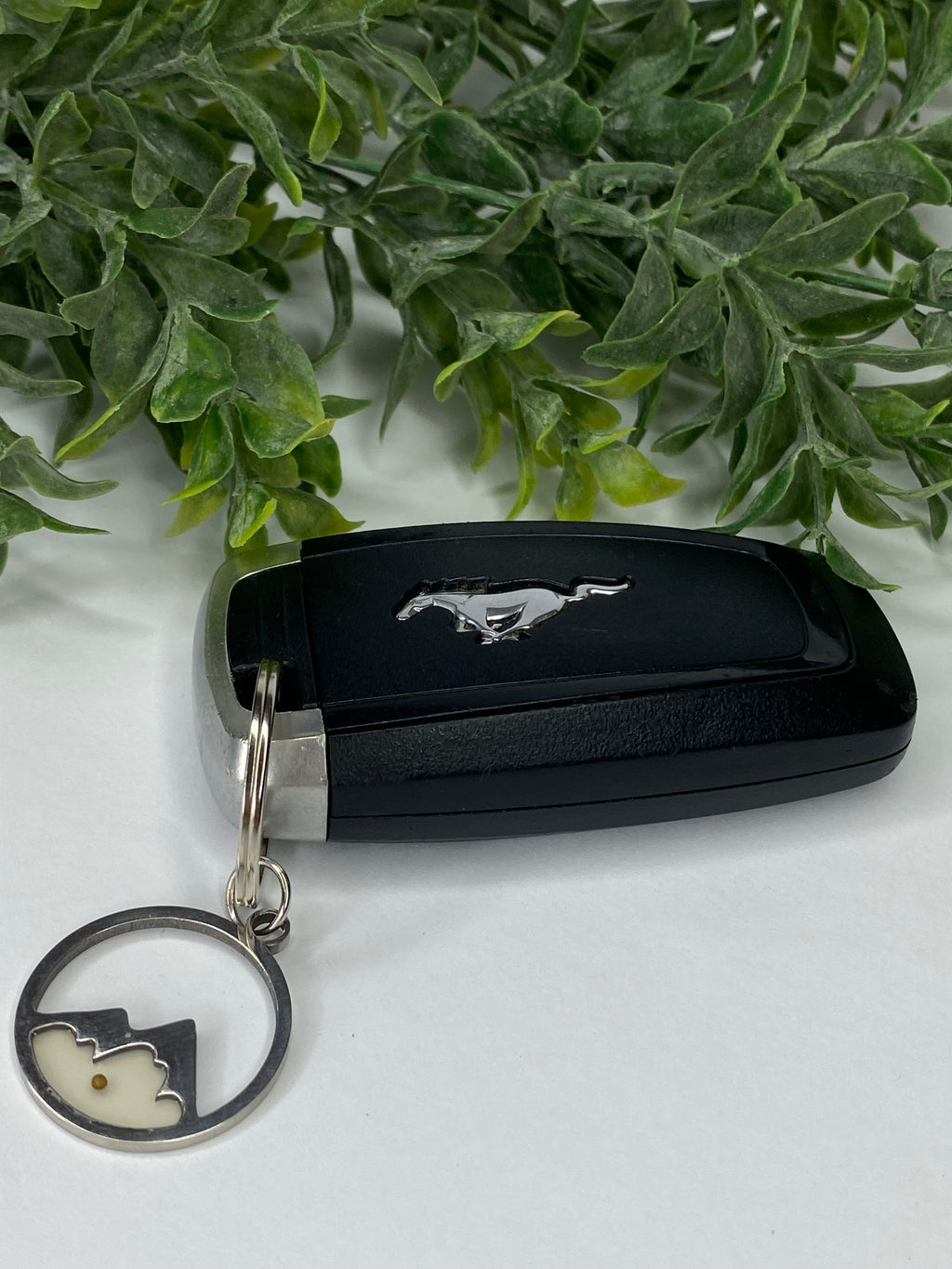 🌿Tiny Mustard Seed Mountain Keychain – Stainless Steel Adventure Charm( Gold or Silver ) 🌿